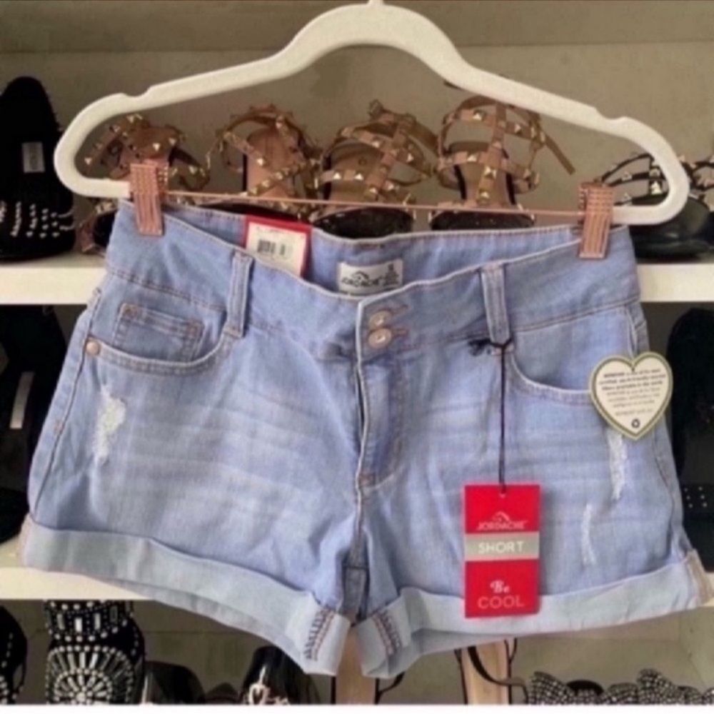 Jordache Jean Shorts  Size 16  Denim  Cotton Blend

Girl Size 16